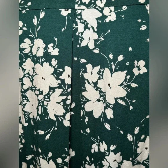 J.Jill Wherever Collection Emerald Floral Shift Dress Women's size Medium Casual - Picture 7 of 8